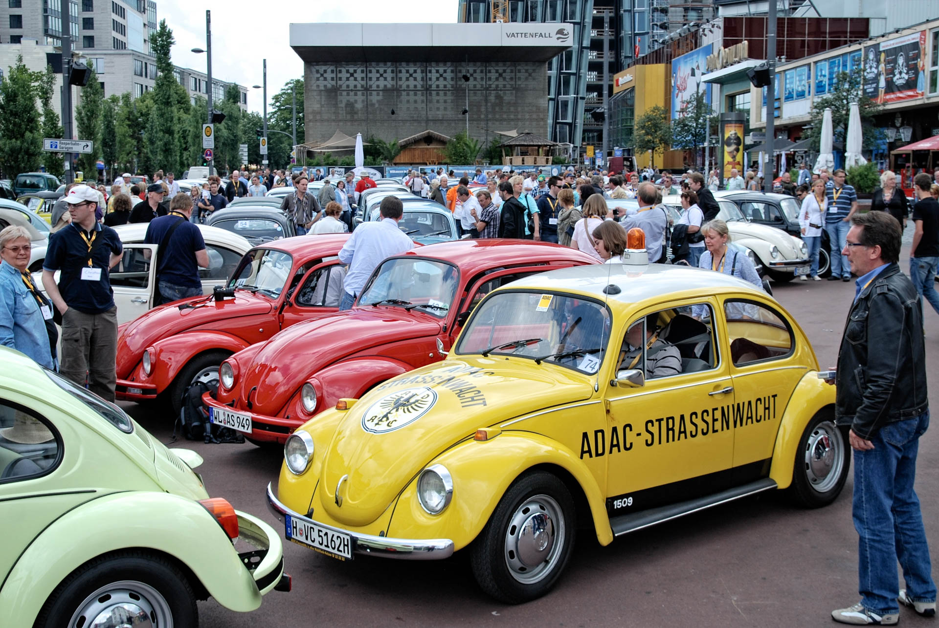 Reeperbahn, Spielbudenplatz