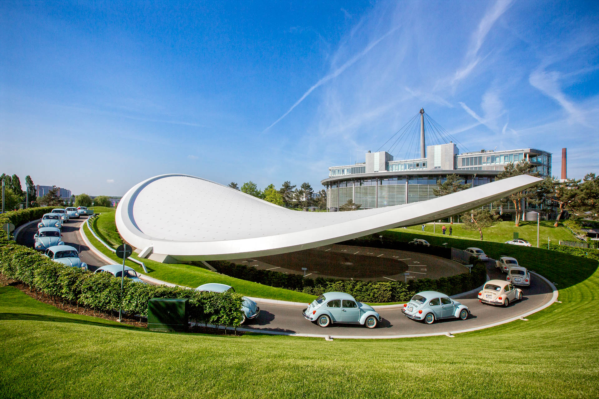 Entering the Autostadt  (© Marek Kruszewski)