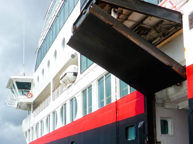 Barco correo Hurtigruten